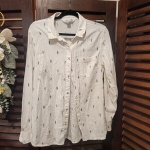 Old Navy Casual White Shirt with Green Cactus Pattern
